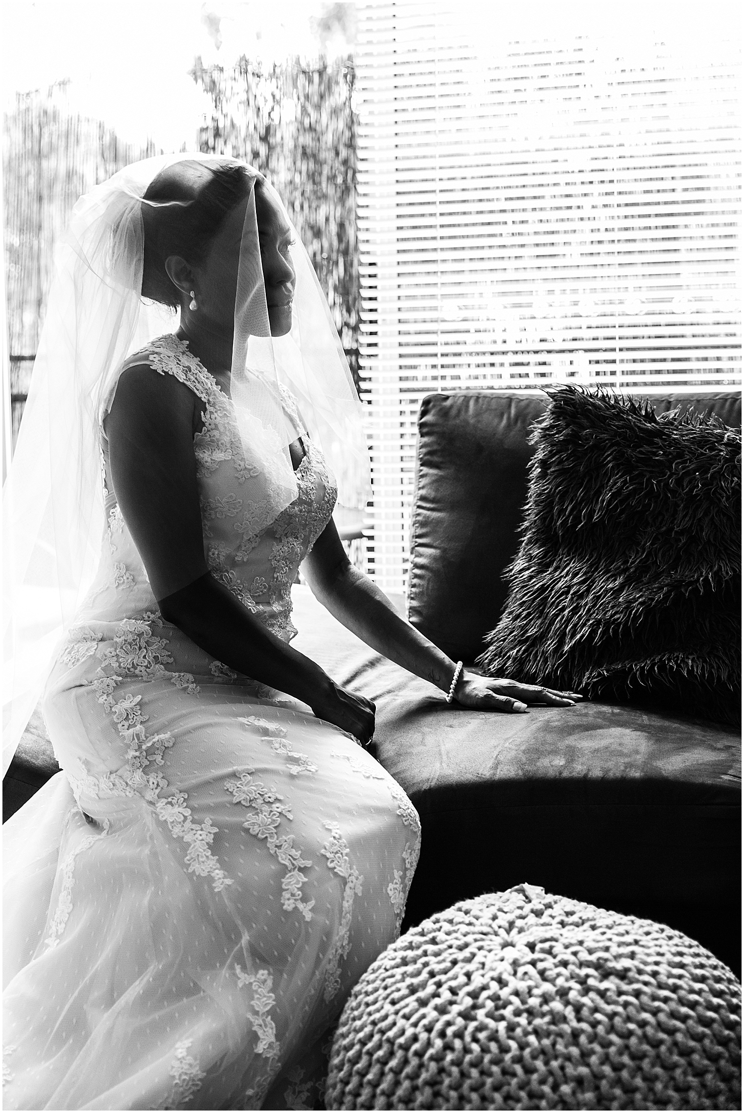 Sydney Wedding Photographer, Bride Portrait, Black and White Potrait