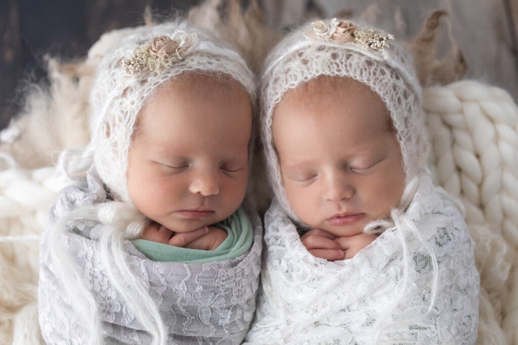 identical newborn twins